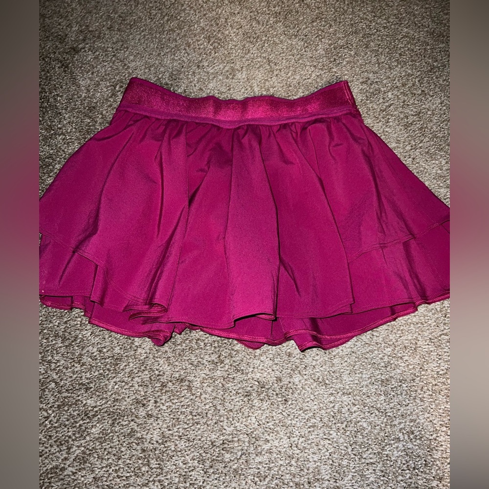 Lululemon Skirt size 6, worn once